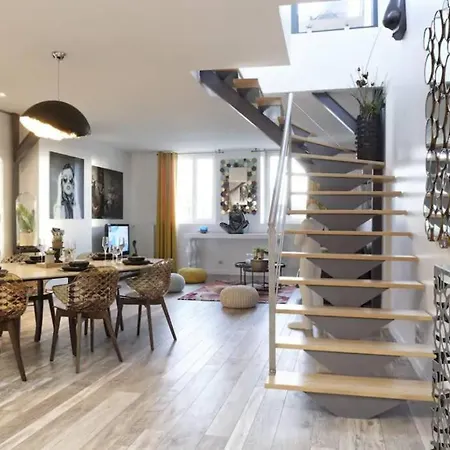 Reims Centre : Appartement Lumineux Et Atypique 46, Place D'Erlon Exterior foto
