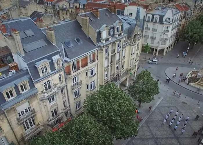 Reims Centre : Appartement Lumineux Et Atypique 46, Place D\'Erlon