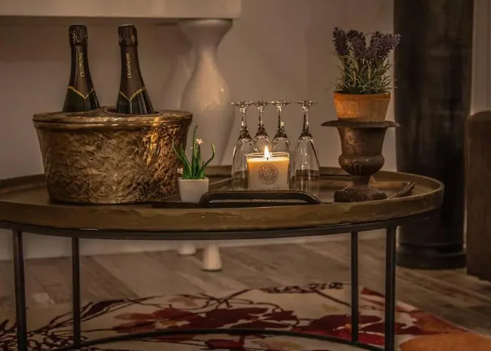 Reims Centre : Appartement Lumineux Et Atypique 46, Place D\'Erlon
