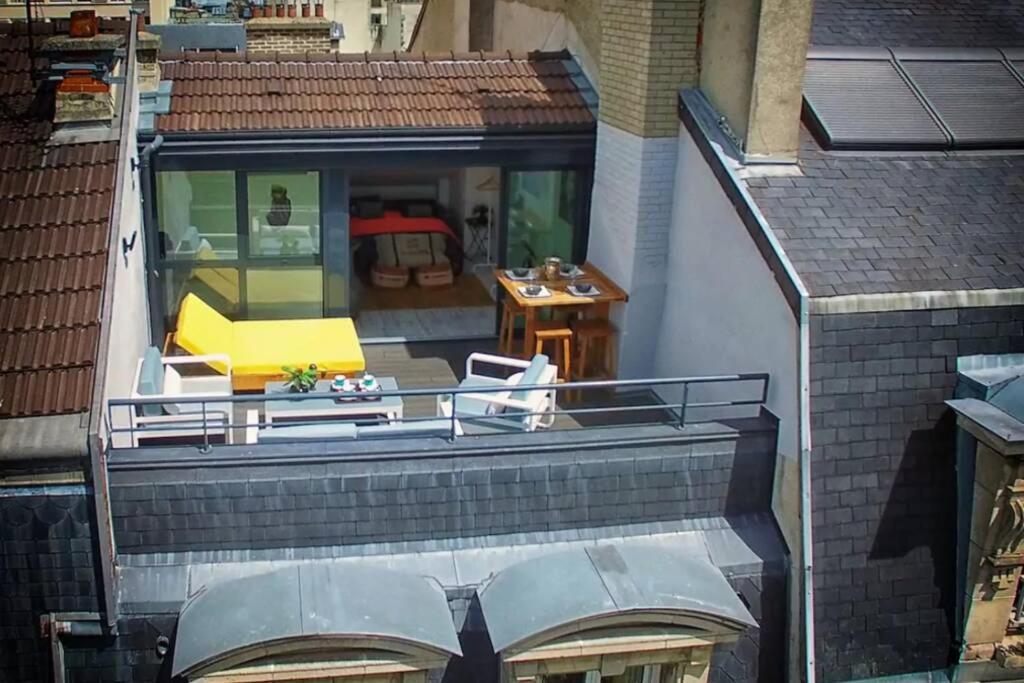 Apartment Centre : Lumineux Et Atypique 46, Place D'erlon *