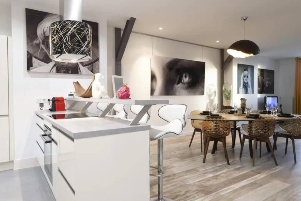 Centre : Lumineux Et Atypique 46, Place D'erlon Apartamento Reims