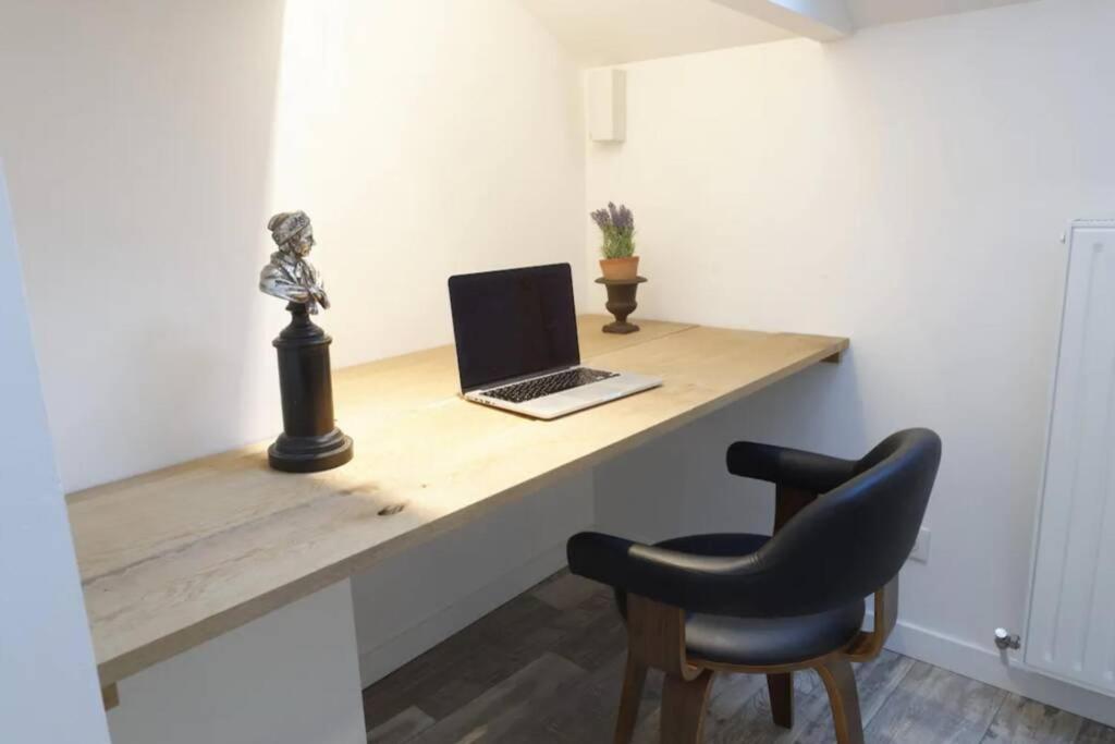 Apartamento Centre : Lumineux Et Atypique 46, Place D'erlon Reims